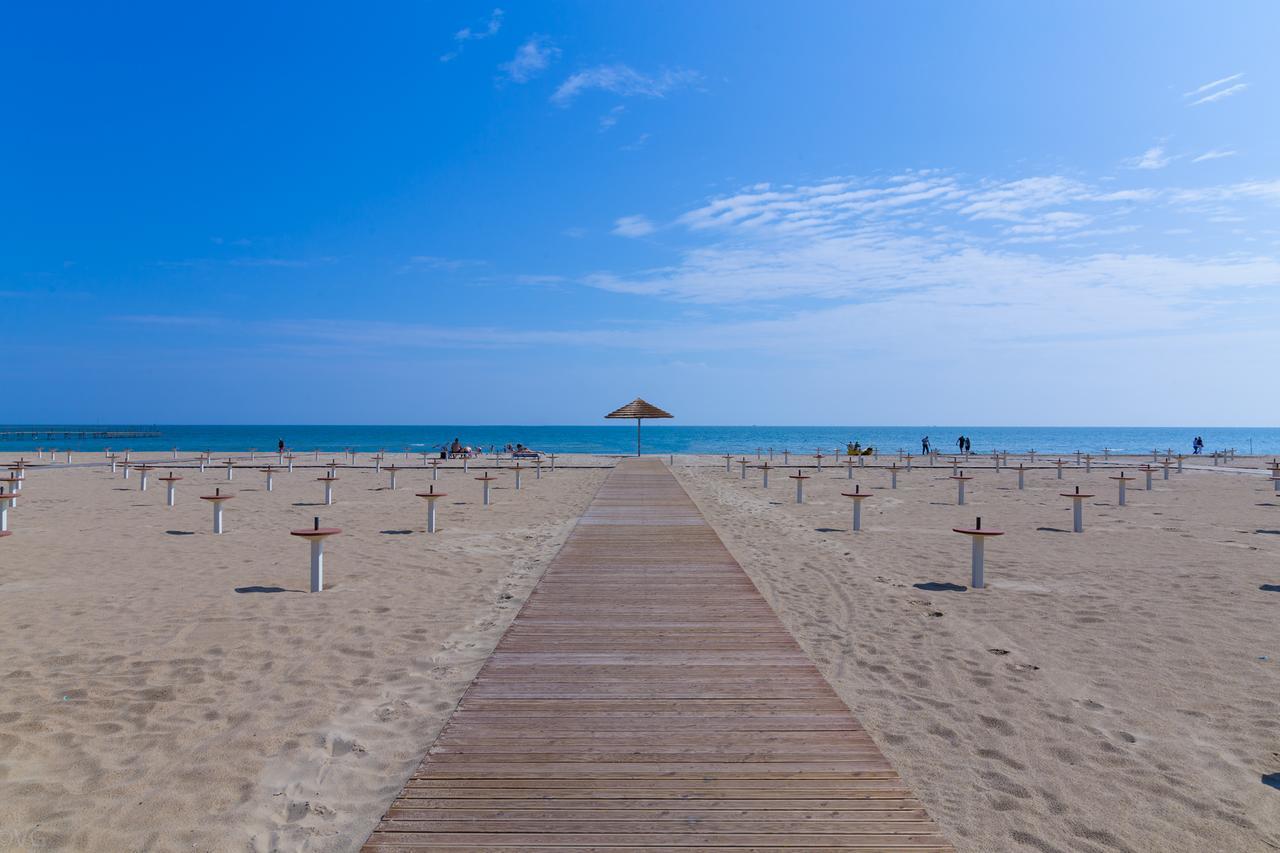 Hotel Executive La Fiorita Rimini Eksteriør billede