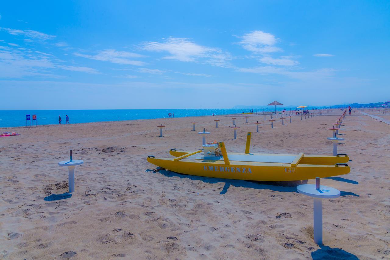 Hotel Executive La Fiorita Rimini Eksteriør billede