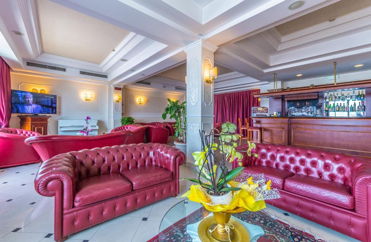 Hotel Executive La Fiorita Rimini Eksteriør billede