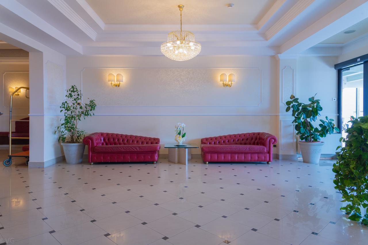 Hotel Executive La Fiorita Rimini Eksteriør billede