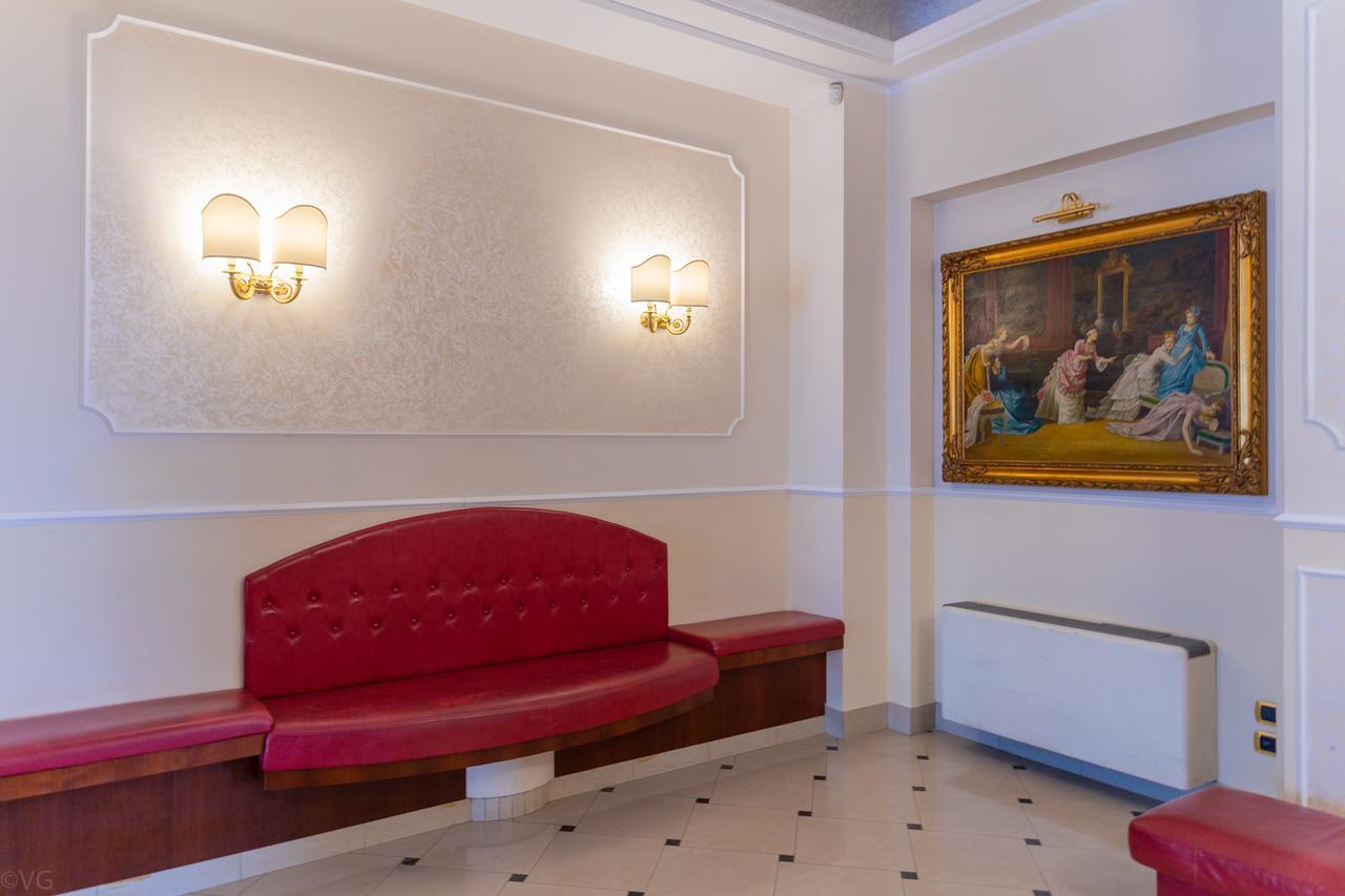 Hotel Executive La Fiorita Rimini Eksteriør billede